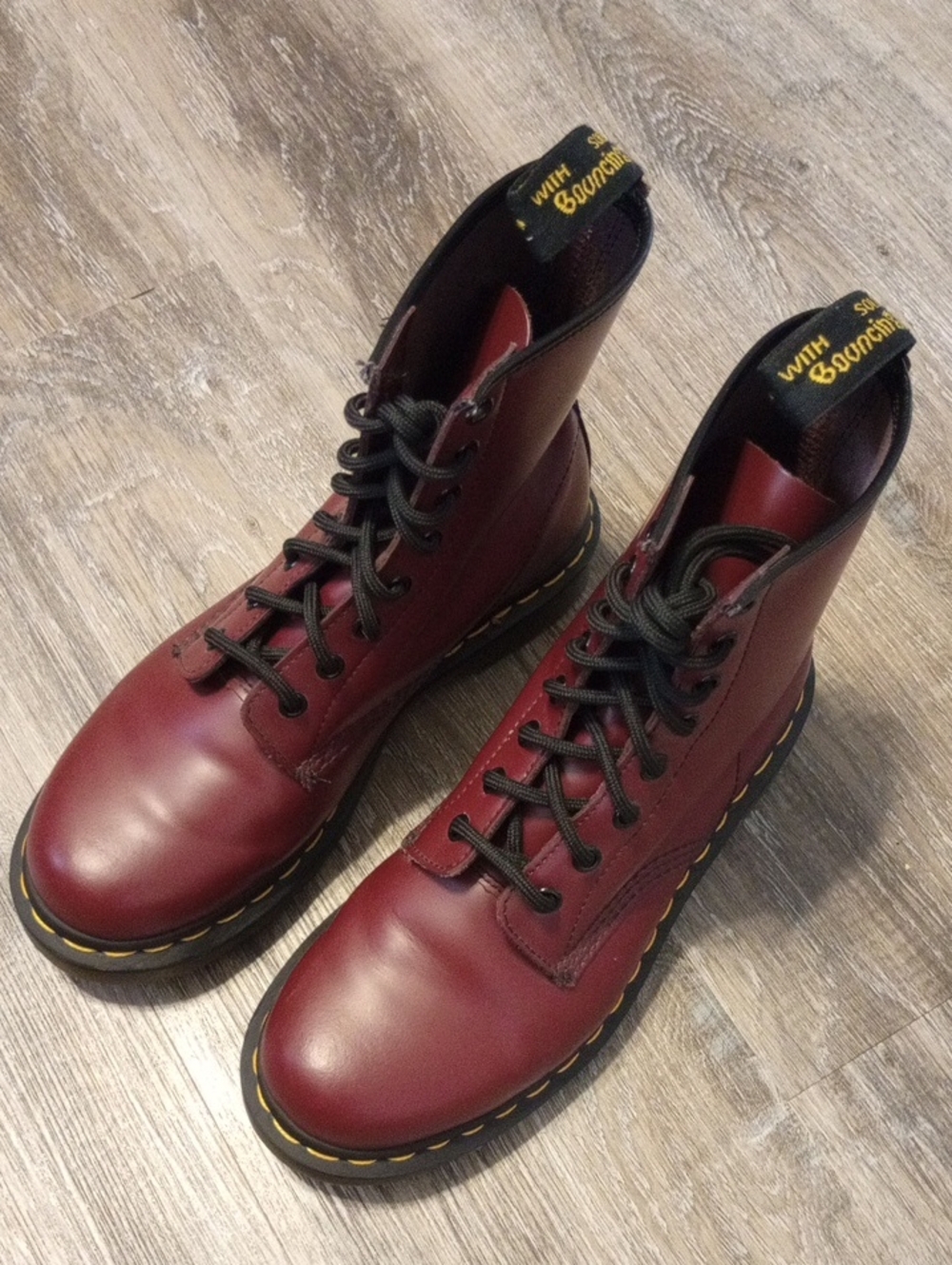 Dr. Martens 1460 Cherry Red Leather 8-Eye Lace-Up Boots Size 8